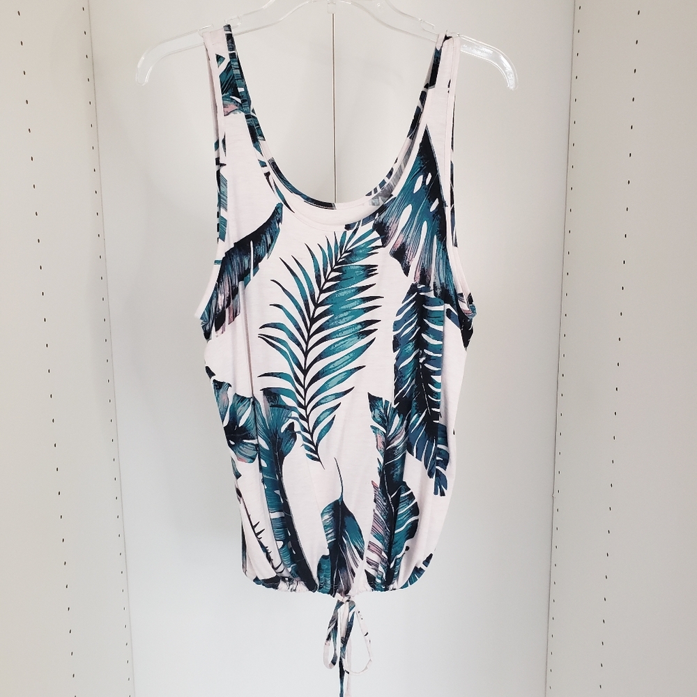 White green palm monstera leaf tropical beach XL Hyba tank top scrunch bottom